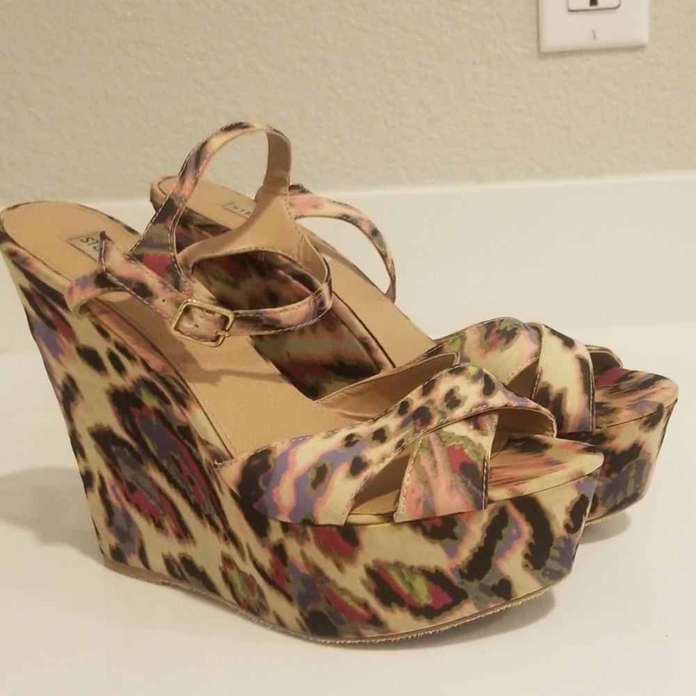 Steve Madden platform wedges